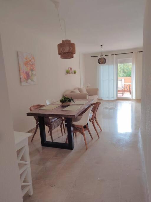 Apartamento Con Piscina Касарес Экстерьер фото